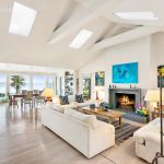 27 Mashomuck Drive, North Haven