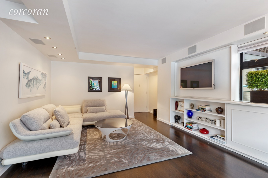 140 Charles Street, Apartment 2E, West Village.