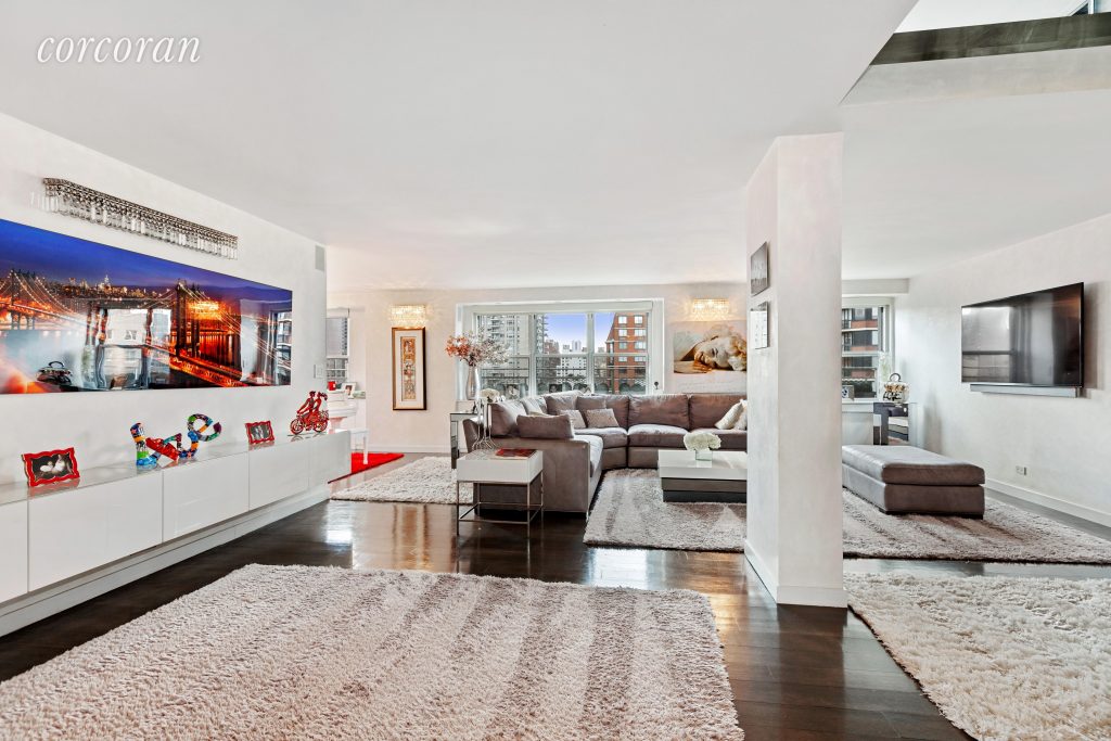 401 East 74th Street, Apartment 20F/Penthouse 21F, Upper East Side. 