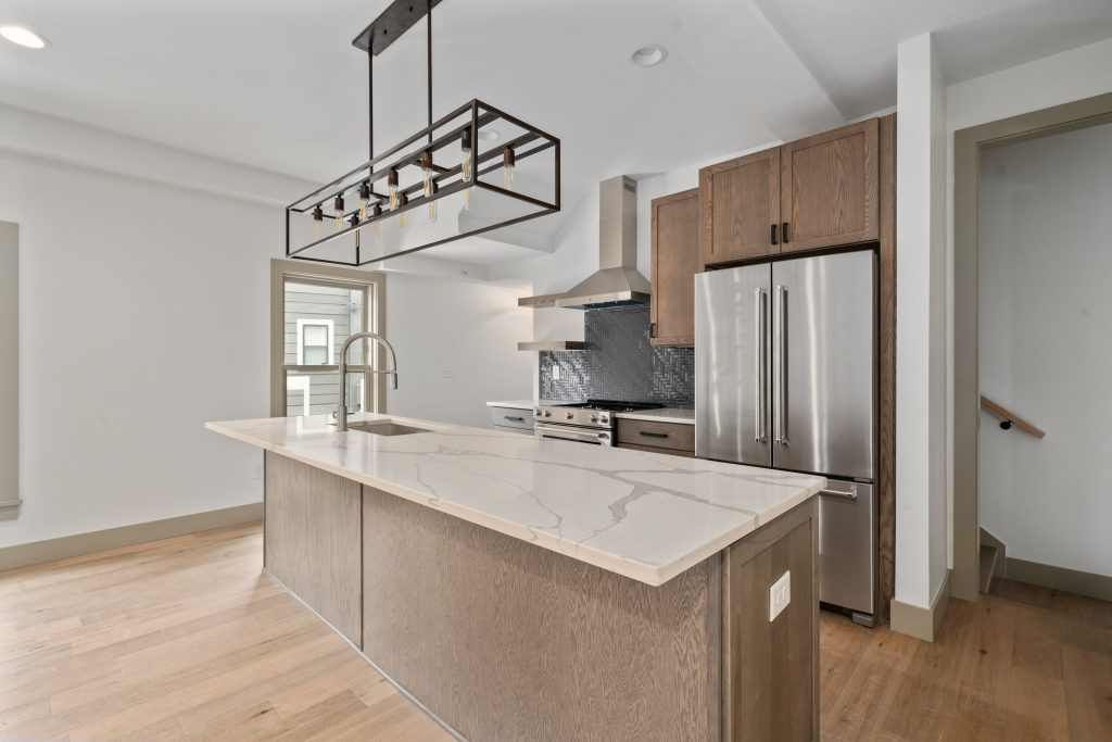 792 Highland