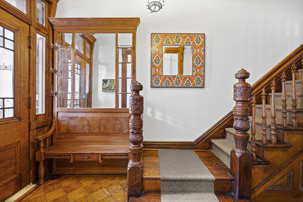 137 Manhattan Ave foyer and staircase