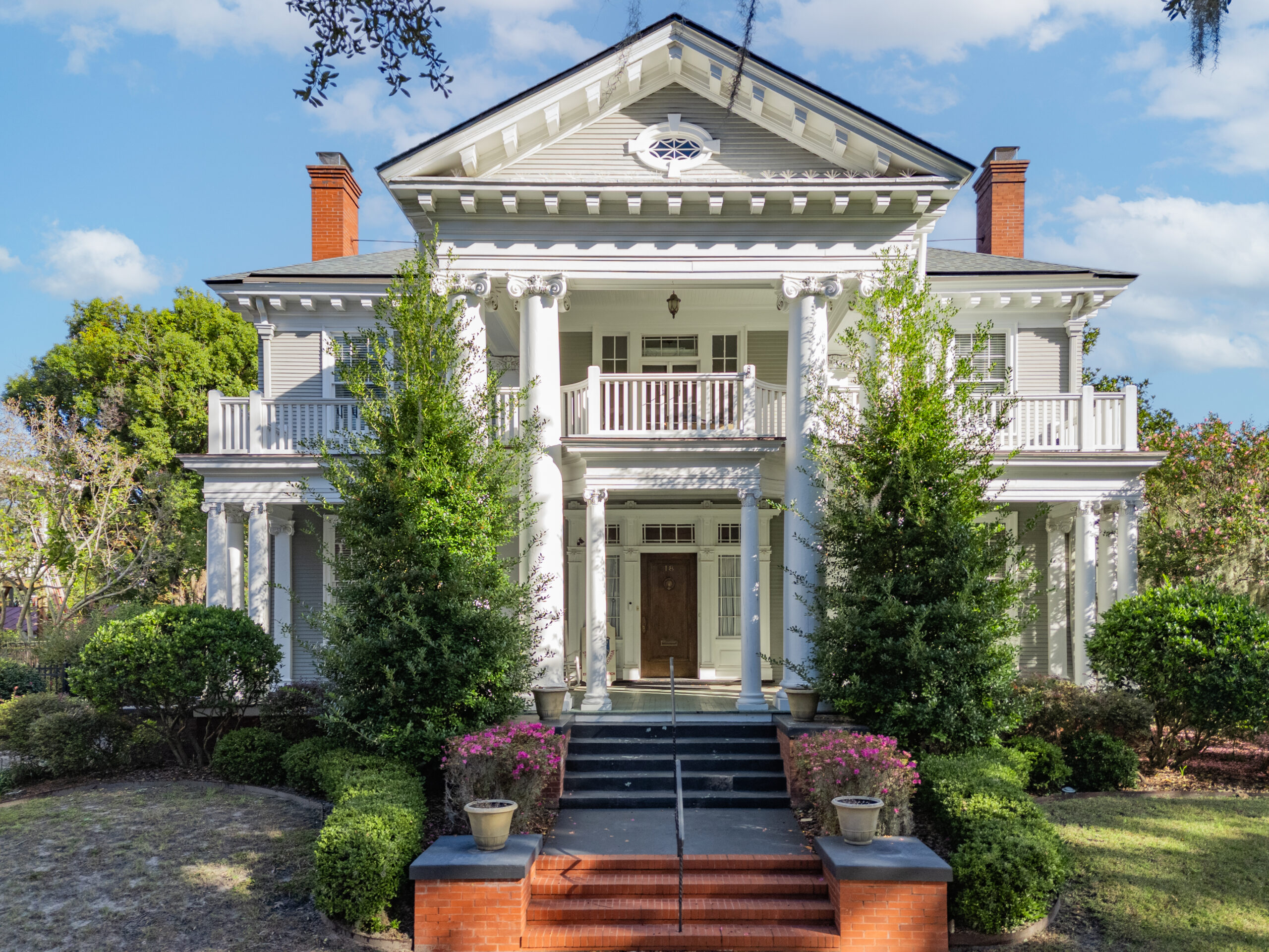 18 East 34th St, Savannah
